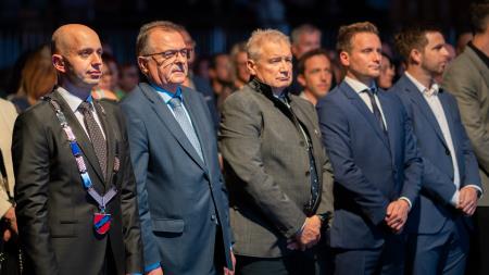 Obcˇinski praznik_24-02245